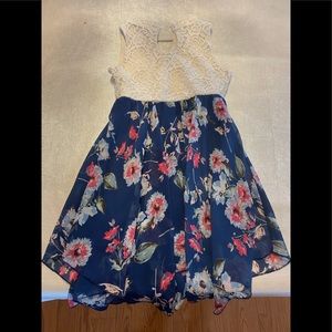 Girls dress